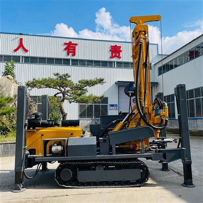 500 m 600 m 700 m podzemný vŕtací stroj